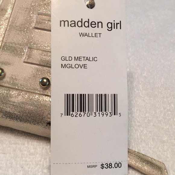 Madden Girl LOVE shiny gold wallet. - Picture 4 of 8